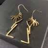 Mode kvinnodesigner Ear Studs Luxury Designer Jewelry Earring Brand Hoop Earrings Summer Beach Letter Gold Earring Ornament
