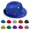 Chapeaux de fête LED Jazz Chapeaux Adulte Clignotant Light Up Fedora Caps Sequin Cap Déguisements Danse Caps Unisexe Hip-Hop Lampe Luminous Cap Q68