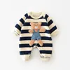 Rompers Milancel Winter Baby Rompers Dikke Lining Boys Dessen Striped Girls Jumpsuits Bear Outfit 230516