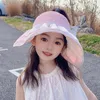 Visors Children Sun Visor Cap Girls Spring Summer UPF 50 세의 어린이 3-10 그라디언트 컬러 껍질 포니 테일 빈 탑 모자 230516