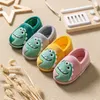 Slipper Kids Winter Slippers Baby jongens Girls Cartoon Non-slip Huis binnenshuis Schoenen Baby Winter Home Slippers Zacht comfortabele schoenen 230516