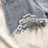 Kvinnors shorts avslappnad hög midja denim sommaren plus size pocket tassel hål rippade jeans kvinnliga femme byxor 230515