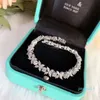 designers armband för kvinnor charm armband trendig mode elegant sträng av pärlor fest diamant smycken gåva grossist