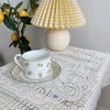 Tafelkleed Frankrijk Cream Lace holle tafelkleed retro geborduurde bloem vierkante hoes huis bruiloftsfeest textieldecoratie