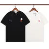 Herren-Designer-T-Shirts, klassisches Brust-Logo, Herren-T-Shirt, 2 Farben, Basic Solid-Hemden, Top-Qualitäts-Hemd, AAA-Qualität, T-Shirt für Paare, Familien-Hemden, modische Straßen-Hemden, Größe M–XXL