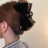 Hårklämmor Barrettes Twinklei Elegant Lady Black Bowknot Hair Claws Big Velvet Chiffon Bow Hair Clips Vintage Hair Accessories Korean Women Hairpins 230517