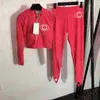 Chándales de alta elasticidad Carta de diseñador Traje deportivo Ropa deportiva de manga larga ajustada para mujer