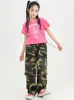 Stage Wear Modern Jazz Dance Costume Pour Filles Rose Crop Tops Hip Hop Enfants Pantalon Cargo Mode Kpop Concert Performance Costume BL10538