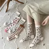 Çorap Çorap Sonbahar Kış Kadınları Örgü Çoraplar Pamuk Japon Tatlı Kızlar Uzun Çorap Moda Moda Sıradan Satranç Harajuku Crew Schools P230517