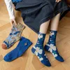 Skarpetki Hosiery New Women Socks Flower Hafdery Harajuku Socks Vintage Japońskie Mody School Girls Retro Streetwear Long Socks Prezenty P230517