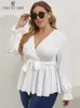 Blusa de camiseta de tamanho grande feminino SheSarr Vneck LaceUp Flocking Lanking Slave Solid Bruflles Flowy Casual Casual Roupas 230517