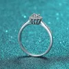 Ringos de cluster inbeaut 925 prata Excelente cor cortada D 0,2 ct de neve de neve moissanite ring passa diamante teste elegante casamento