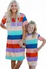 Anne ve kızı eşleşen çizgili yan bölünmüş yetişkin tişört elbise L4YK#