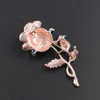 Exquise Rose Broche Broches Fleurs Designer Costumes Chemise Col Clips Pull Pins Vêtements Accessoires Cadeaux pour Femmes Hommes