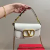 Tasarımcı omuz çantaları çanta zinciri crossbody çanta lüks kadınlar moda debriyaj çantası çantası