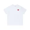 Amisweater Paris Designers Tshirts 2023 Spring Classic Heart Solid Color Round Neck Kort ärm T-shirt för män och kvinnor OQQD