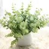 Decoratieve bloemen kunstmatige gras bladeren plastic groene planten nep eucalyptus blad voor huis bruiloftsfeestdecoratieplant