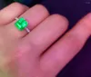 Pierścienie klastra E322 Pierścień szmaragdowy Pure 18K Gold Jewelry Nature Green 3CT Stone Diamond For For Women Fine
