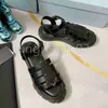 디자이너 Raffia Sandals Monolith Sandal 여성 거품 고무 샌들 여름 신발 레트로 비치 신발 신발 샌들 금속 로고 슬리퍼 디자인 디자인