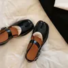 Sandalet 2023 Moda Tasarımı Kadın Düz Ayakkabı Zarif Bölünmüş Ayak Kadın Tabi Casual Mary Jane