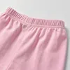 Kleidungssets Sommer -Baby -Mädchen Kleidung Geborener Casual Stripe süße Bogentife und rosa Hosen Stirnband 3pcs Outfits Set Set