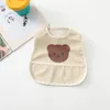 Bavoirs bébé imperméables imprimé dessin animé burp chiffons faciles à nettoyer bavoirs d'alimentation pour bébé tout-petit avec grande poche