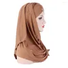 Vêtements ethniques 2023 foulard musulman plaine Hijabs paillettes châles et enveloppes front croix Femme Musulman Hijab prêt à porter Turban femmes