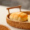 Decorative Objects Figurines Handwoven Rattan Storage Tray With Wooden Handle Round Wicker Basket Bread Food Plate Fruit Cake Platter Dinner Serving Tray 230517