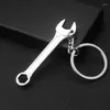 Hooks sleutelhangers voor mannen Car Beyring Combinatie Gereedschap Draagbare mini Utility Pocket Clasp Ruler Hammer Wrench Pliers Shovel