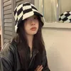 가을과 겨울 여성의 한국 컬러 블록 격자 무늬 니트 버킷 모자 레트로 올 매치 조수 짠 바둑판 어부 모자