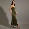 Womens Designer Elegant Fashion Satin Dress avec Olive Flower Nouveau Collier Robe Genou Longueur Ladies Dress