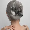 Hårklipp Barrettes Luxury Hollow Out Metal Hair Claw for Women Girls Geometric Hair Crab Female Vintage Bowknot Catch Clip Fashion Y2K Accessories 230517