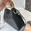 Väskor kvinnor bambu diana sluvy axel ryggsäck handväska ggrtys tote designer crossbody lady high messenger wallet sacoche 746251