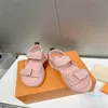 2023-Summer Women 's Platforms Sandals 디자이너 인과 신발 여성용 럭셔리 패션 슬리퍼 디자인 냄비 샌들 퍼팅 도어 신발