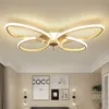 Nordic Creativo Alluminio LED Plafoniera a forma di farfalla Telecomando semplice 22W 36W Soggiorno Camera delle ragazze Lampada da soffitto per la casa bianca