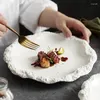 Пластины Творческая загущенная керамическая тарелка эль -ресторанная посуда из тисненой фарфоровой фарфоровой салат паста кухонная утварь