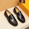 Hoogwaardige echte lederen mannen Casual schoenen Luxuremerk Italiaanse mannen Loafers Moccasins Ademende slip op zwarte rijschoenen plus maat 38-45