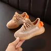 Babysmåbarnsskor För pojkar Flickor Andas Mesh Små Barn Casual Sneakers Halkfria Barn Sportskor tenis Stl 22-31