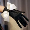 ST-0005-A Luvas vintage estilo Hepburn estilo preto cetim fino em palco de palmamento de teatro de celebridades acessórios de estúdio de noiva