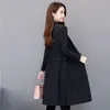 Kadın Trençkotları Çizgi Ceket Kadınlar İçin Stripe Ceket Artı Boyut Kore Giysileri Çifte Bravatalı Siyah Rüzgar Dergisi Duster Sonbahar 2023 Uzun 5xl