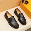 Hoogwaardige echte lederen mannen Casual schoenen Luxuremerk Italiaanse mannen Loafers Moccasins Ademende slip op zwarte rijschoenen plus maat 38-45