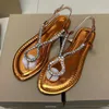 Sandaler Summer Women Flat Fashion Gold Shiny Luxury Rhinestones Clip Toe Outdoor Casual Breattable Hollow Ladies Beach