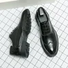 Scarpe casual da lavoro quotidiane da uomo Scarpe eleganti da uomo con lacci formali Calzature Scarpe comode da uomo in vera pelle