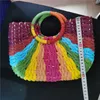 Spullen zakken kleurrijke contrasterende kleuren vrouwen handgeweven strozak ronde handgreep half maan vorm dames handtas handtas zomers strandbakken
