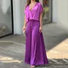 Kvinnors tvåbitar byxor Fuikio S-3XL Women's Casual Suit Purple Short-Sleeved Low-Cut V-Neck Topwide-Benbyxor Fashion Sports Two-Piece Set 230518