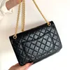 Luxury Flap Bag Designer Crossbody Bag Handväskor äkta läderkedja påse 28 cm Top-nivå replikation axelväska med låda CH022