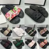 Original Sandales Pantoufles Femmes Caoutchouc Mode Sandale Hommes Femmes Blooms Supre floral Pantoufle Chaussures Plates Mocassin Slide Abeille Designer Sandale Chaussure De Plein Air