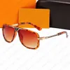 Diseñador Sunglass Shades Gafas de sol de moda Mujeres Hombres Sun glass Print Goggle Adumbral 4 Opción de color Anteojos