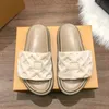 Designer Luxury Slippers sandals women Pool Pillow Comfort Embossed Mules Sliders Men Womens Slides Ivory Copper Pink Beige Cargo Khaki Deep Blue beach Sandal