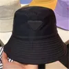 Cappello da pescatore di design Cappellino a tesa larga di lusso Cappellino da sole da donna per uomo Cappellino parasole da pescatore per quattro stagioni Unisex Outdoor Casual Summer Sunbonnet